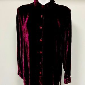 Eileen Fisher silk Velvet button top. In like new condition.